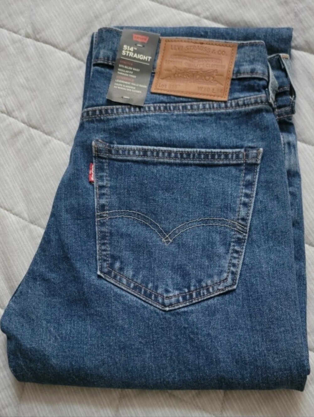 Levi's 514 Men's Straight Jeans in Deep Blue Denim 30 X 34. BNWT